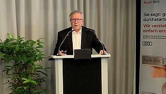 Gerhard Fuchs am Rednerpult